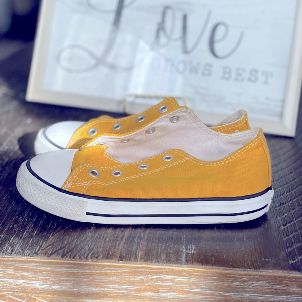 Toddler converse